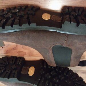 J Crew NWOT Brown Suede Vibram sole Chelsea Boots Men 11.5